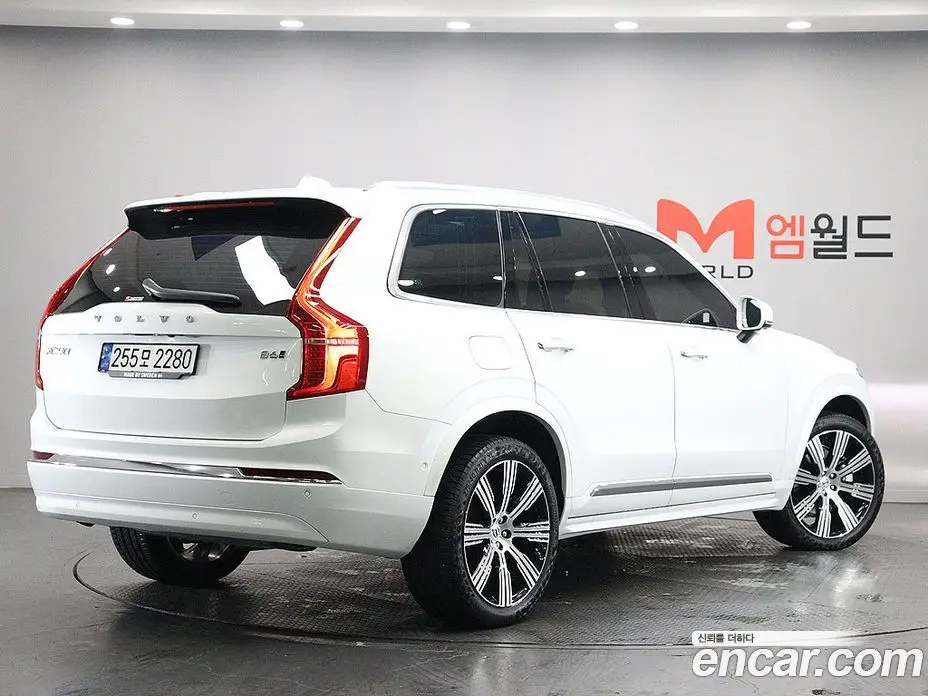 Volvo XC90 2022 2.0 автомат (гидро), фото 4 Volvo XC90 2022 2.0 автомат (гидро), фото 4