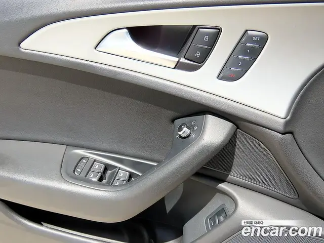 Audi A6 2011 3.0 автомат (гидро), миниатюра 11 Audi A6 2011 3.0 автомат (гидро), миниатюра 11
