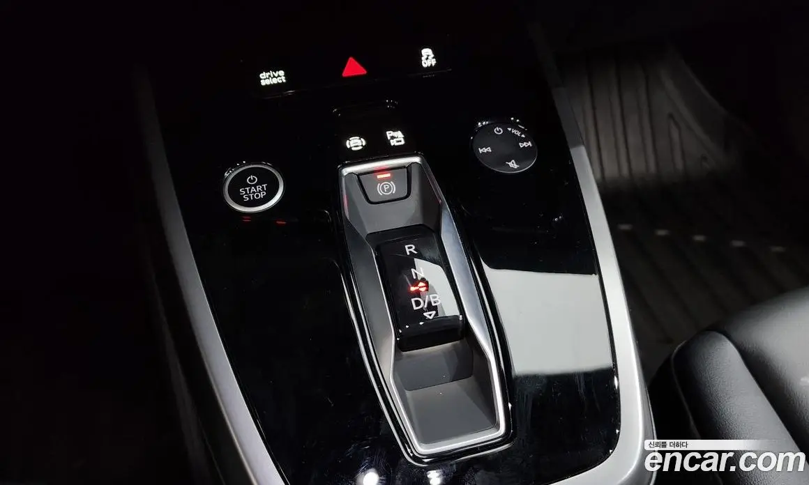 Audi Q4 e-tron 2022 0.2 автомат (гидро), фото 9 Audi Q4 e-tron 2022 0.2 автомат (гидро), фото 9