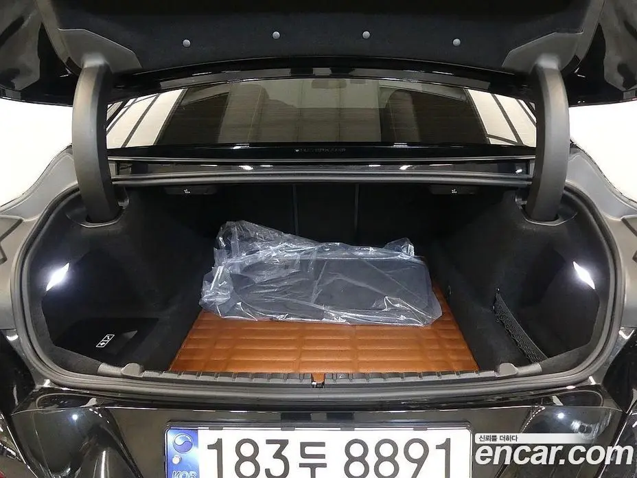 BMW 8 серия 2023 4.4 автомат (гидро), фото 20