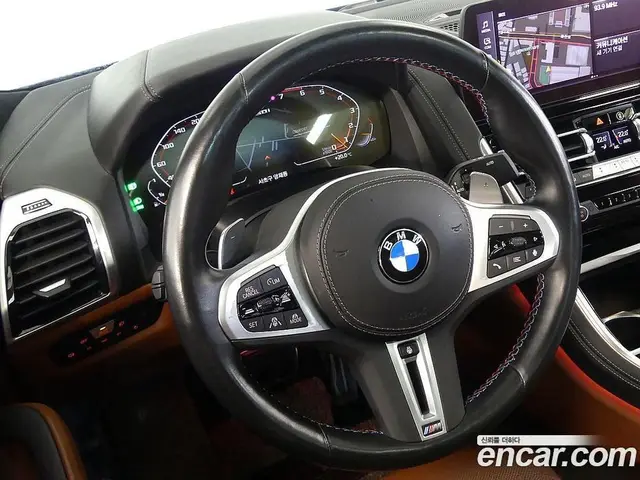 BMW 8 серия 2023 4.4 автомат (гидро), миниатюра 7