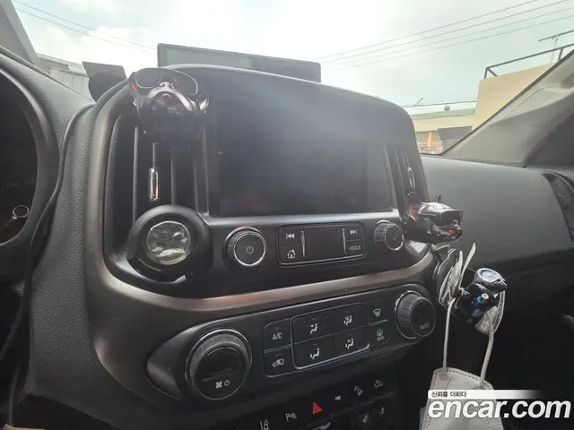 Chevrolet Colorado 2021 3.6 автомат (гидро), миниатюра 3 Chevrolet Colorado 2021 3.6 автомат (гидро), миниатюра 3