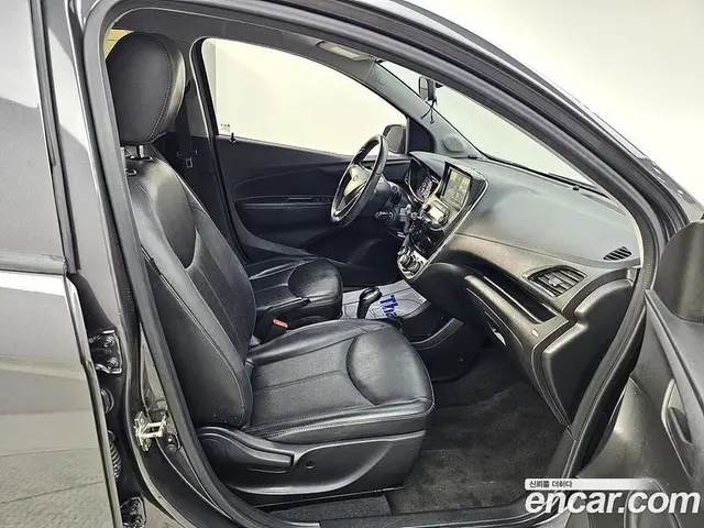 Chevrolet Spark 2016 1.0 автомат (гидро), миниатюра 11 Chevrolet Spark 2016 1.0 автомат (гидро), миниатюра 11