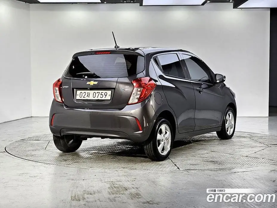Chevrolet Spark 2016 1.0 автомат (гидро), фото 4 Chevrolet Spark 2016 1.0 автомат (гидро), фото 4