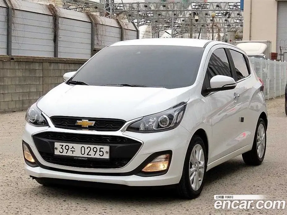 Chevrolet Spark 2019 1.0 автомат (гидро), фото 1 Chevrolet Spark 2019 1.0 автомат (гидро), фото 1