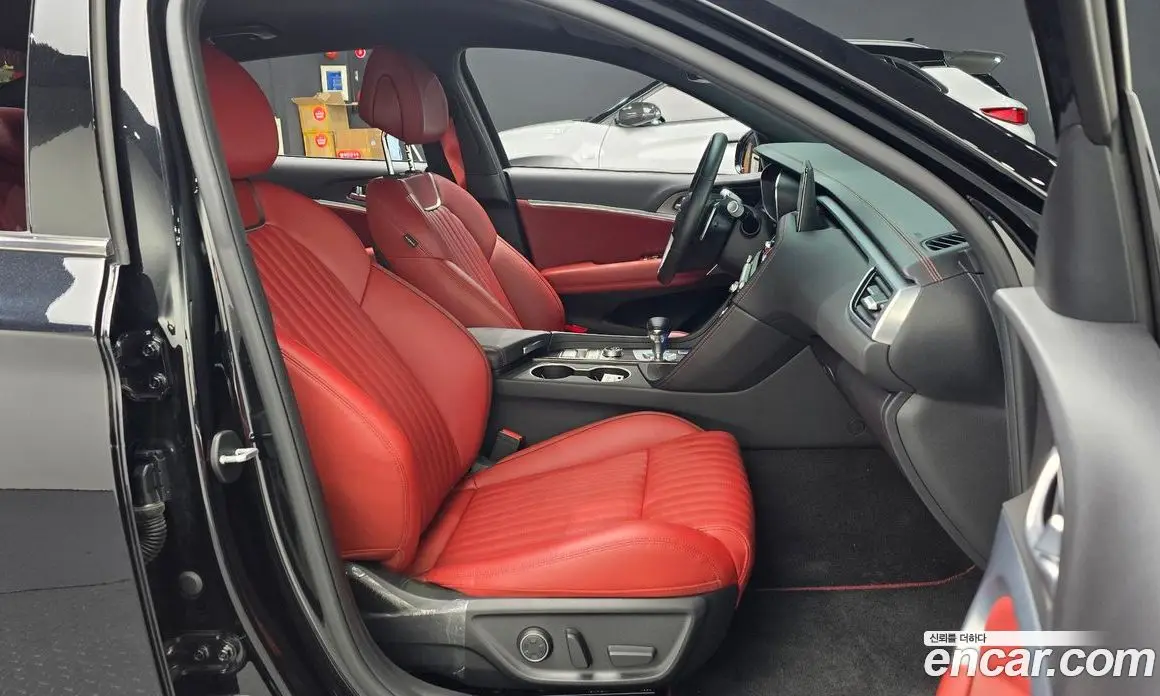 Genesis G70 2023 2.5 автомат (гидро), фото 10 Genesis G70 2023 2.5 автомат (гидро), фото 10