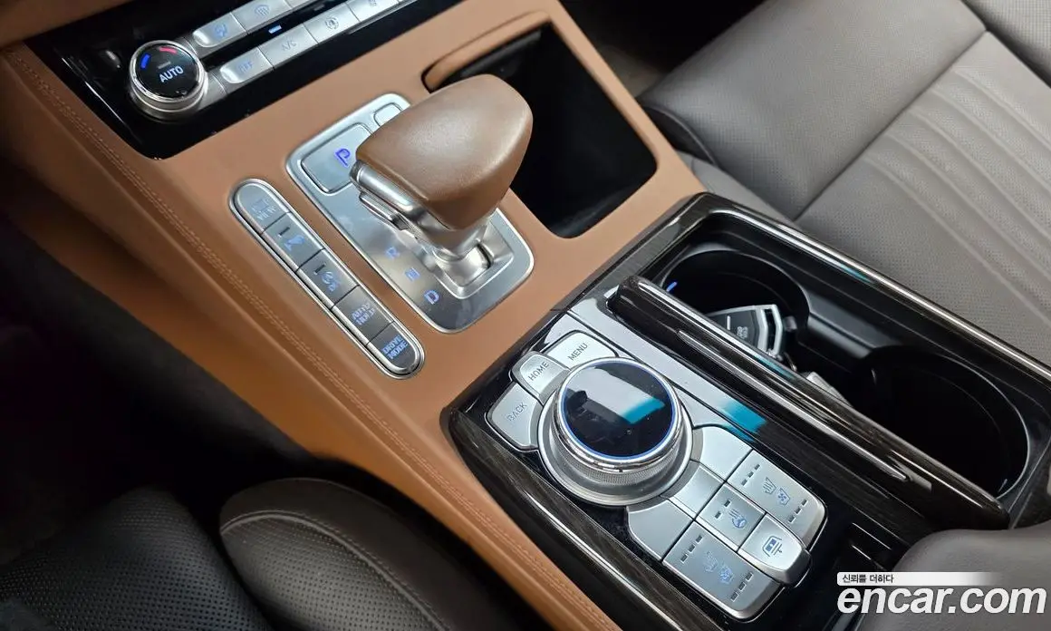 Genesis G90 2019 3.8 автомат (гидро), фото 9 Genesis G90 2019 3.8 автомат (гидро), фото 9