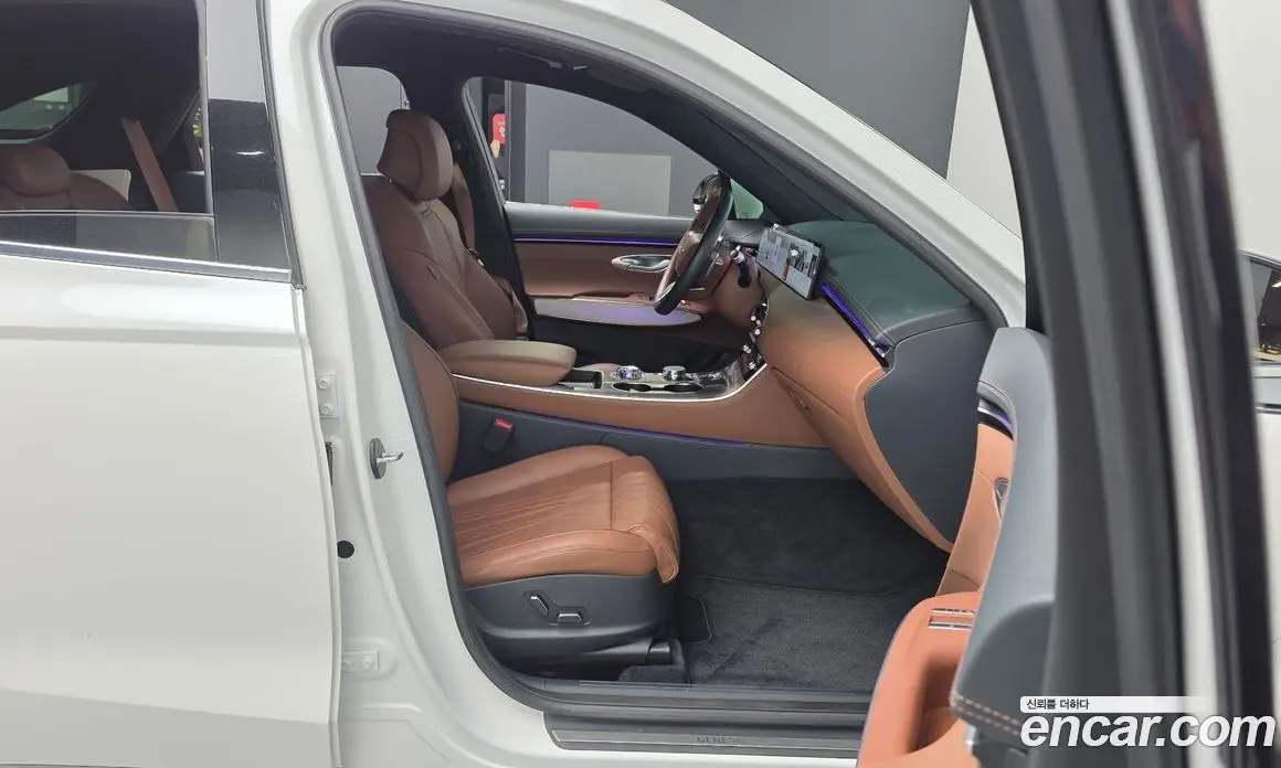 Genesis GV70 2024 2.5 автомат (гидро), фото 11