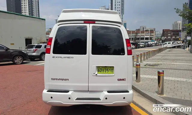 GMC Savana 2023 4.3 автомат (гидро), миниатюра 2