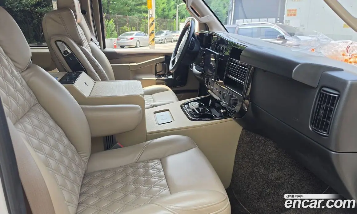 GMC Savana 2023 4.3 автомат (гидро), фото 8