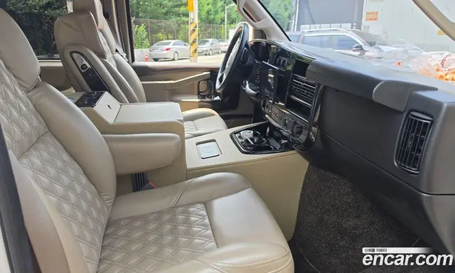GMC Savana 2023 4.3 автомат (гидро), миниатюра 8