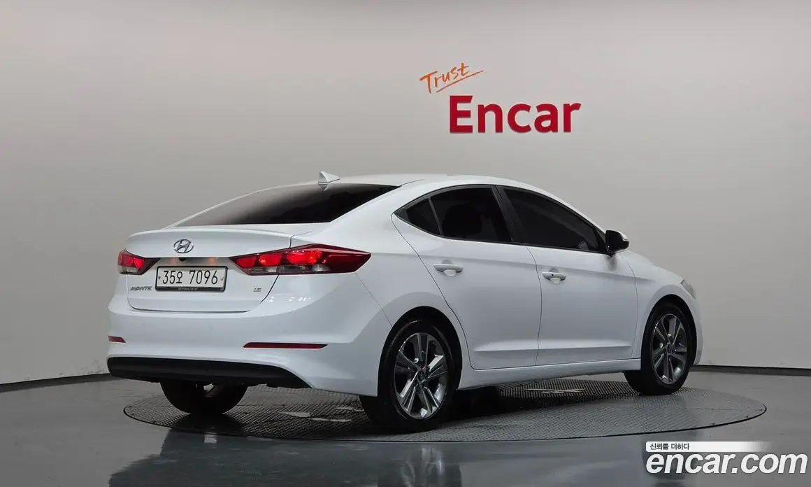 Hyundai Avante 2017 1.6 автомат (гидро), фото 2 Hyundai Avante 2017 1.6 автомат (гидро), фото 2