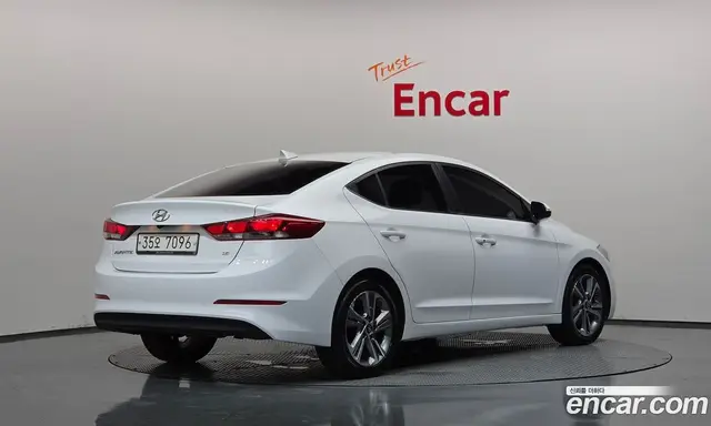Hyundai Avante 2017 1.6 автомат (гидро), миниатюра 2 Hyundai Avante 2017 1.6 автомат (гидро), миниатюра 2