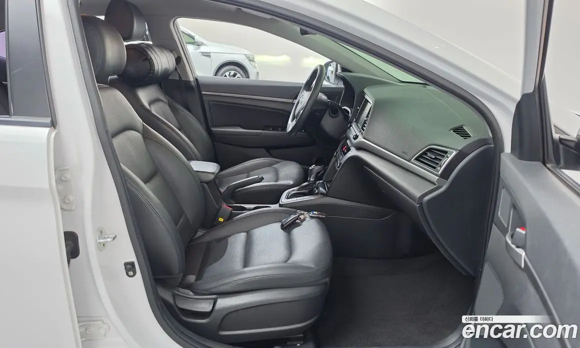 Hyundai Avante 2017 1.6 автомат (гидро), фото 11 Hyundai Avante 2017 1.6 автомат (гидро), фото 11