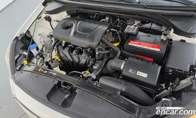 Hyundai Avante 2017 1.6 автомат (гидро), миниатюра 6 Hyundai Avante 2017 1.6 автомат (гидро), миниатюра 6