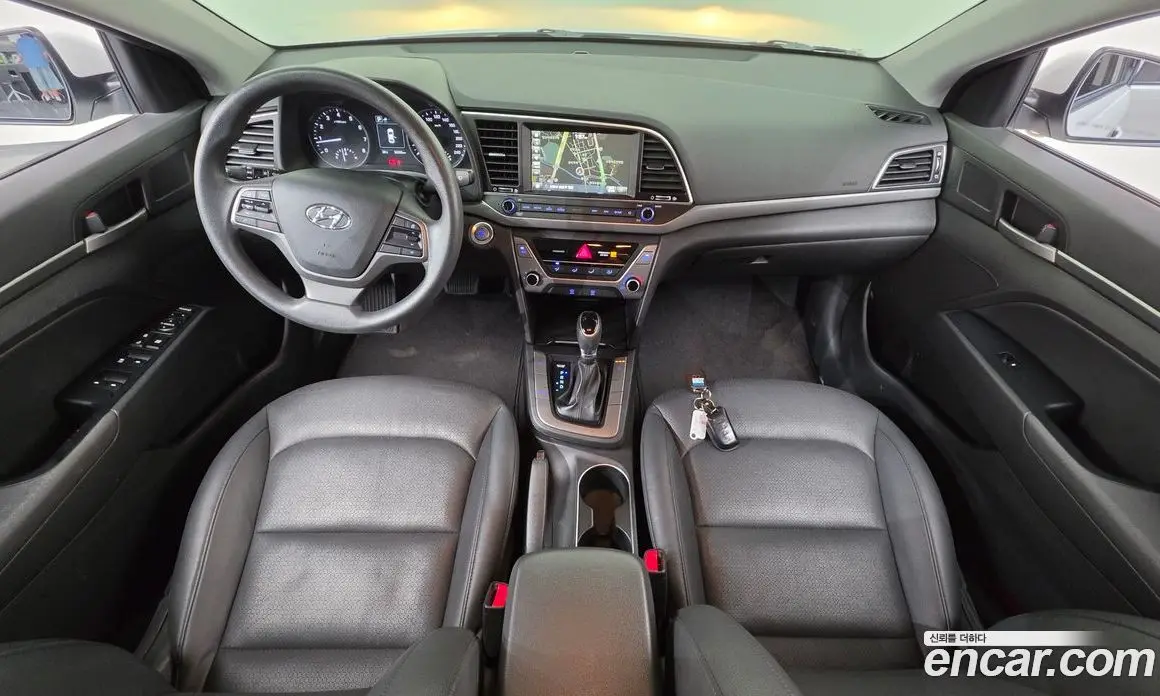 Hyundai Avante 2017 1.6 автомат (гидро), фото 7 Hyundai Avante 2017 1.6 автомат (гидро), фото 7