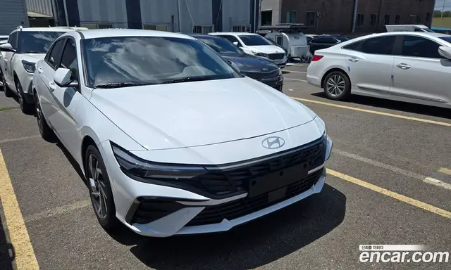 Hyundai Avante, 2023, 11 200 км