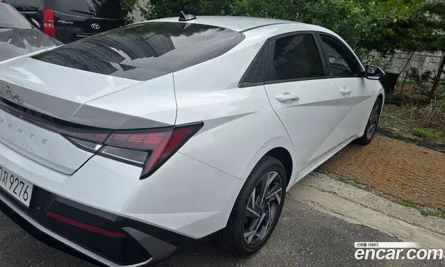 Hyundai Avante 2023 1.6 автомат (гидро), миниатюра 2