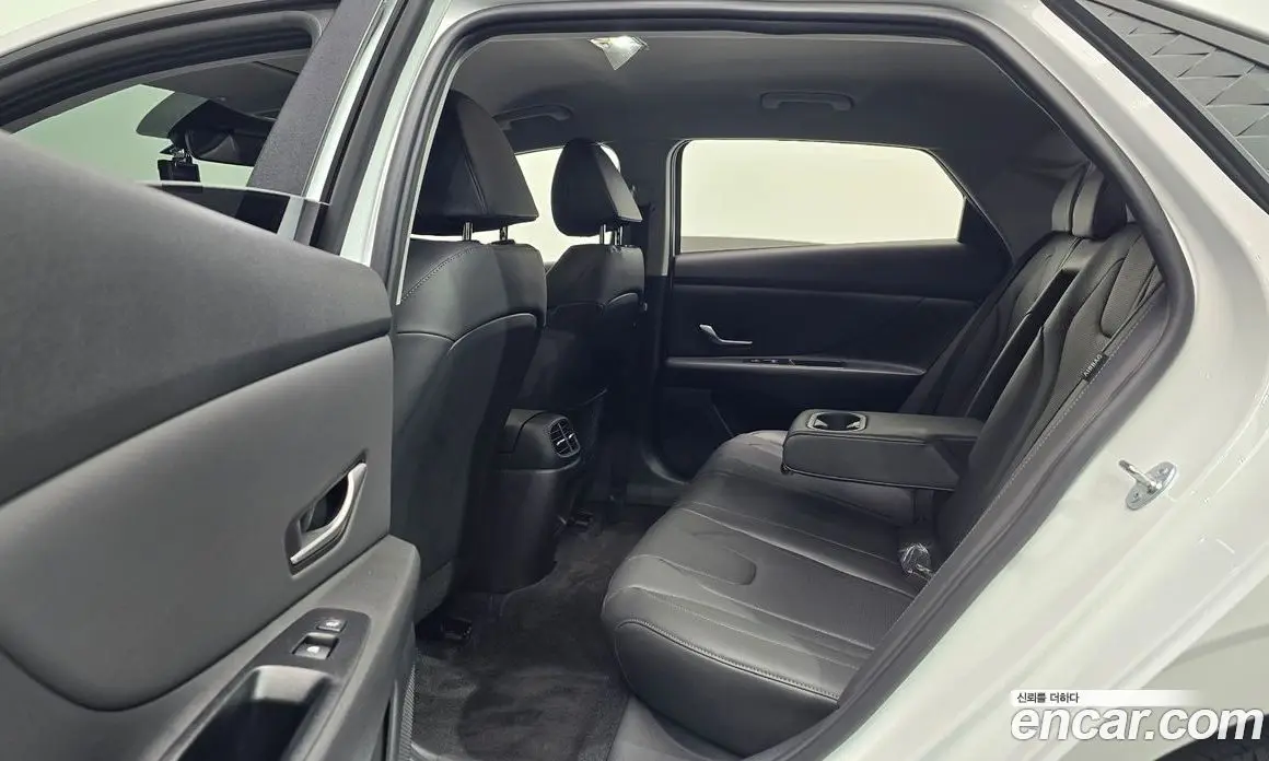 Hyundai Avante 2025 1.6 автомат (гидро), фото 12 Hyundai Avante 2025 1.6 автомат (гидро), фото 12