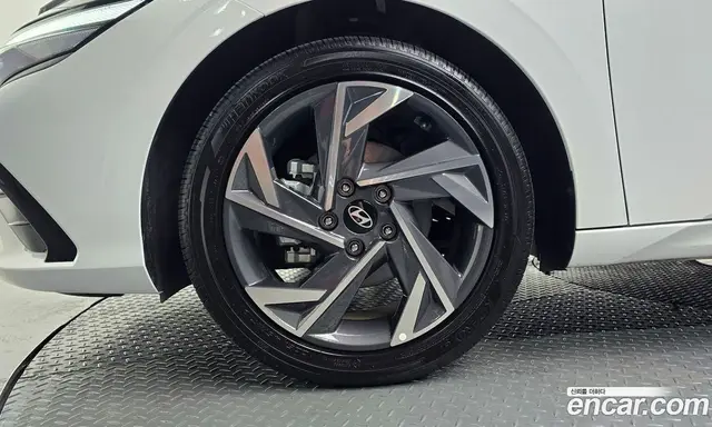 Hyundai Avante 2025 1.6 автомат (гидро), миниатюра 5 Hyundai Avante 2025 1.6 автомат (гидро), миниатюра 5