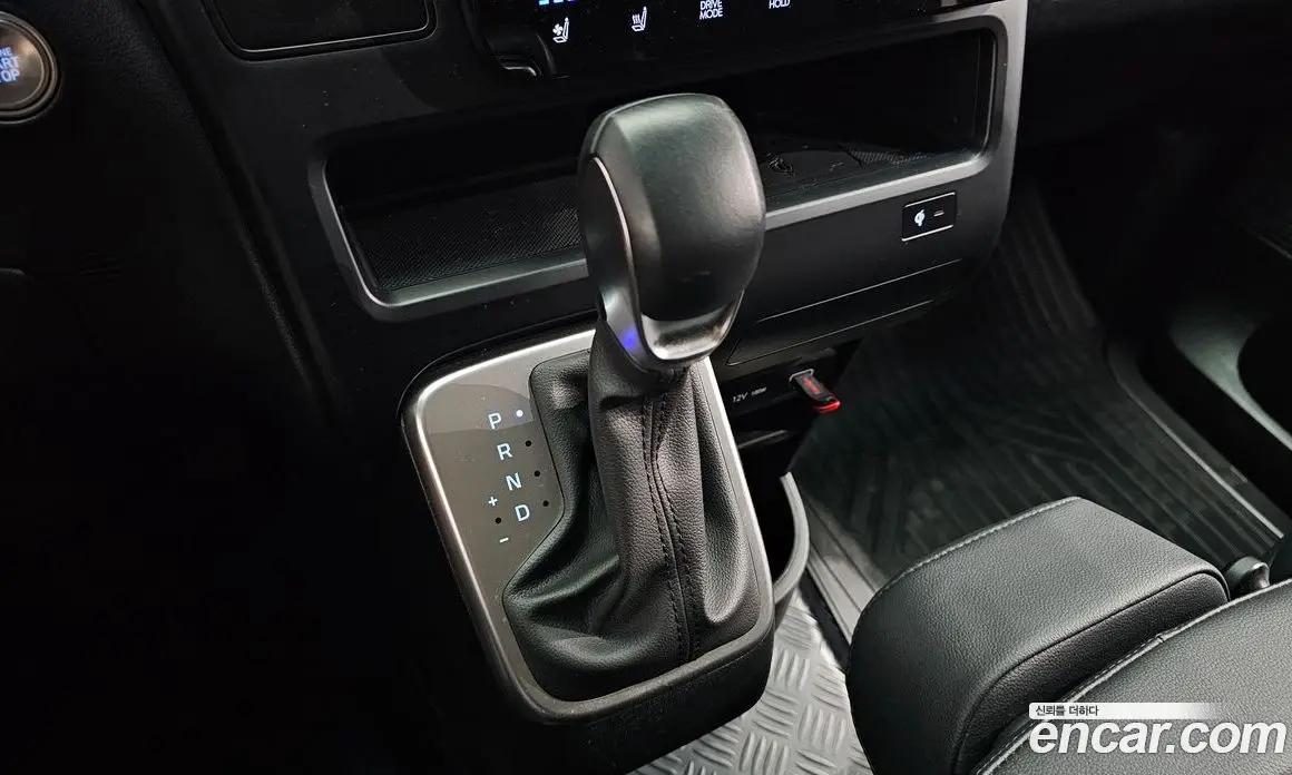 Hyundai Staria 2025 3.5 автомат (гидро), фото 9 Hyundai Staria 2025 3.5 автомат (гидро), фото 9
