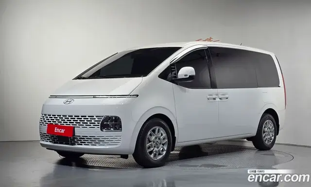 Hyundai Staria, 2025, 14 425 км