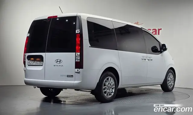 Hyundai Staria 2025 3.5 автомат (гидро), миниатюра 2 Hyundai Staria 2025 3.5 автомат (гидро), миниатюра 2