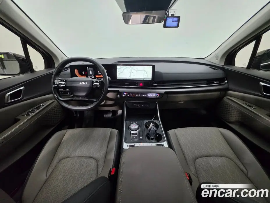 Kia Carnival 2025 2.2 автомат (гидро), фото 17 Kia Carnival 2025 2.2 автомат (гидро), фото 17