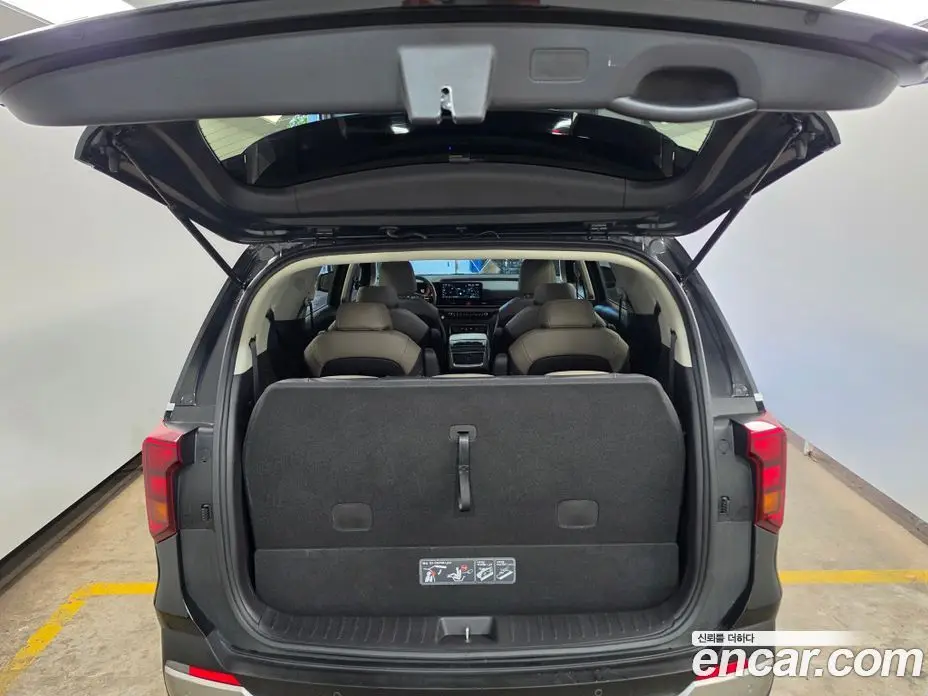Kia Carnival 2025 2.2 автомат (гидро), фото 18 Kia Carnival 2025 2.2 автомат (гидро), фото 18