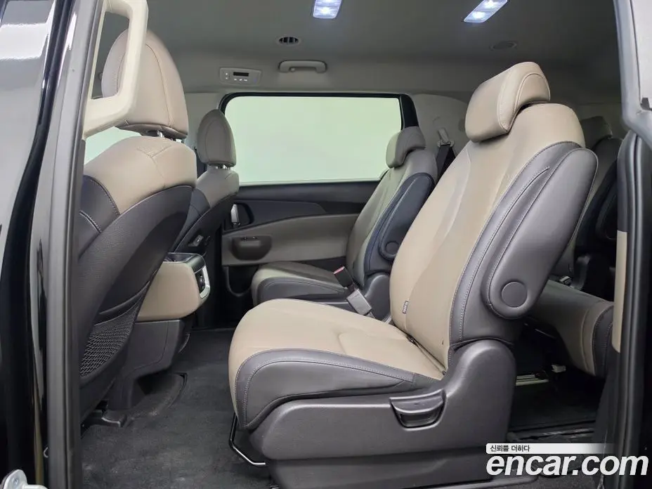 Kia Carnival 2025 2.2 автомат (гидро), фото 10 Kia Carnival 2025 2.2 автомат (гидро), фото 10