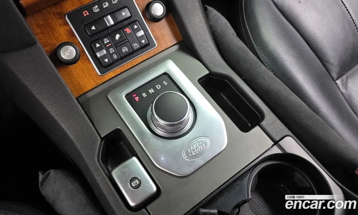 Land Rover Discovery 2014 3.0 автомат (гидро), фото 9 Land Rover Discovery 2014 3.0 автомат (гидро), фото 9