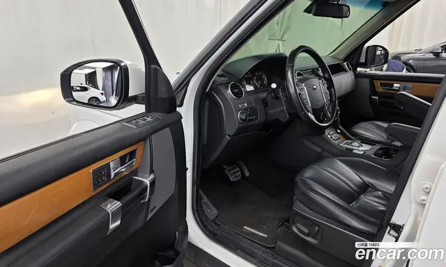 Land Rover Discovery 2014 3.0 автомат (гидро), миниатюра 10 Land Rover Discovery 2014 3.0 автомат (гидро), миниатюра 10