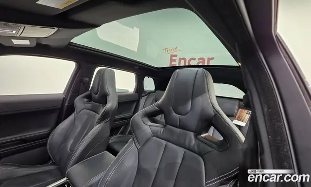 Land Rover Range Rover Evoque 2015 2.2 автомат (гидро), миниатюра 11 Land Rover Range Rover Evoque 2015 2.2 автомат (гидро), миниатюра 11