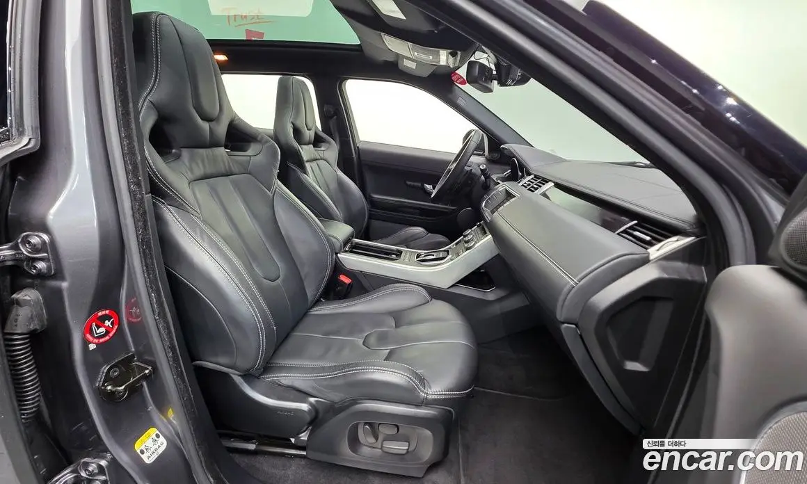 Land Rover Range Rover Evoque 2015 2.2 автомат (гидро), фото 10 Land Rover Range Rover Evoque 2015 2.2 автомат (гидро), фото 10