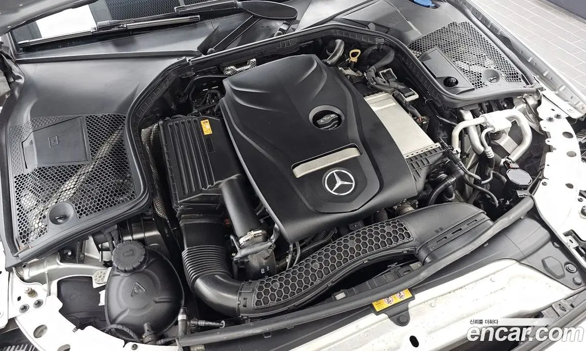 Mercedes-Benz C-Class 2017 2.0 автомат (гидро), фото 6 Mercedes-Benz C-Class 2017 2.0 автомат (гидро), фото 6
