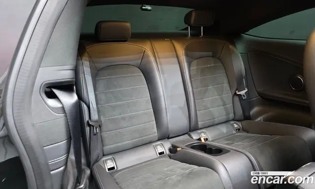Mercedes-Benz C-Class 2023 2.0 автомат (гидро), миниатюра 12