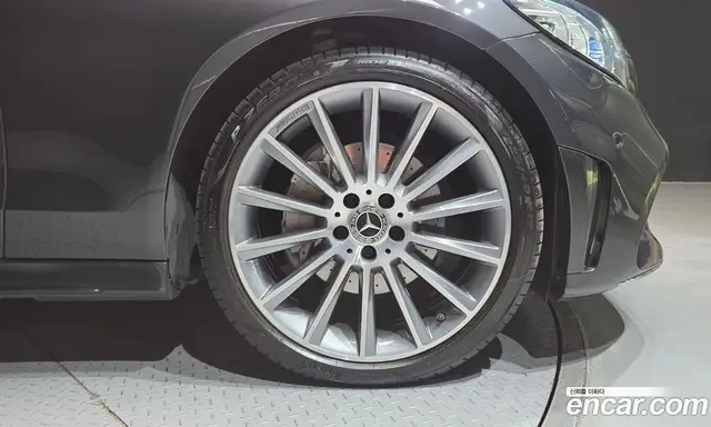 Mercedes-Benz C-Class 2023 2.0 автомат (гидро), миниатюра 5 Mercedes-Benz C-Class 2023 2.0 автомат (гидро), миниатюра 5