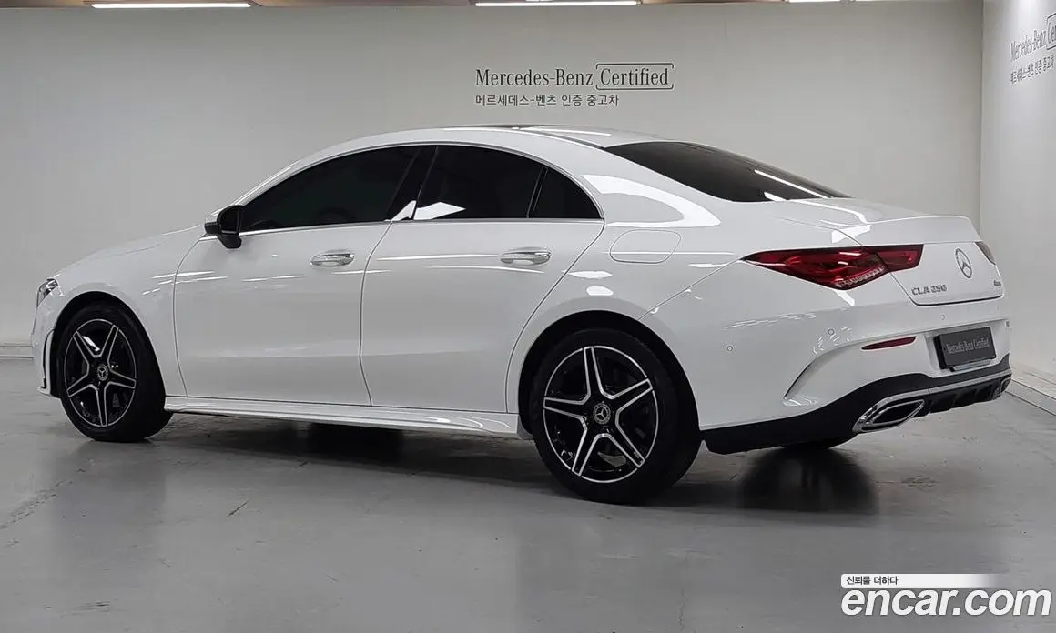 Mercedes-Benz CLA-Class 2023 2.0 автомат (гидро), фото 4