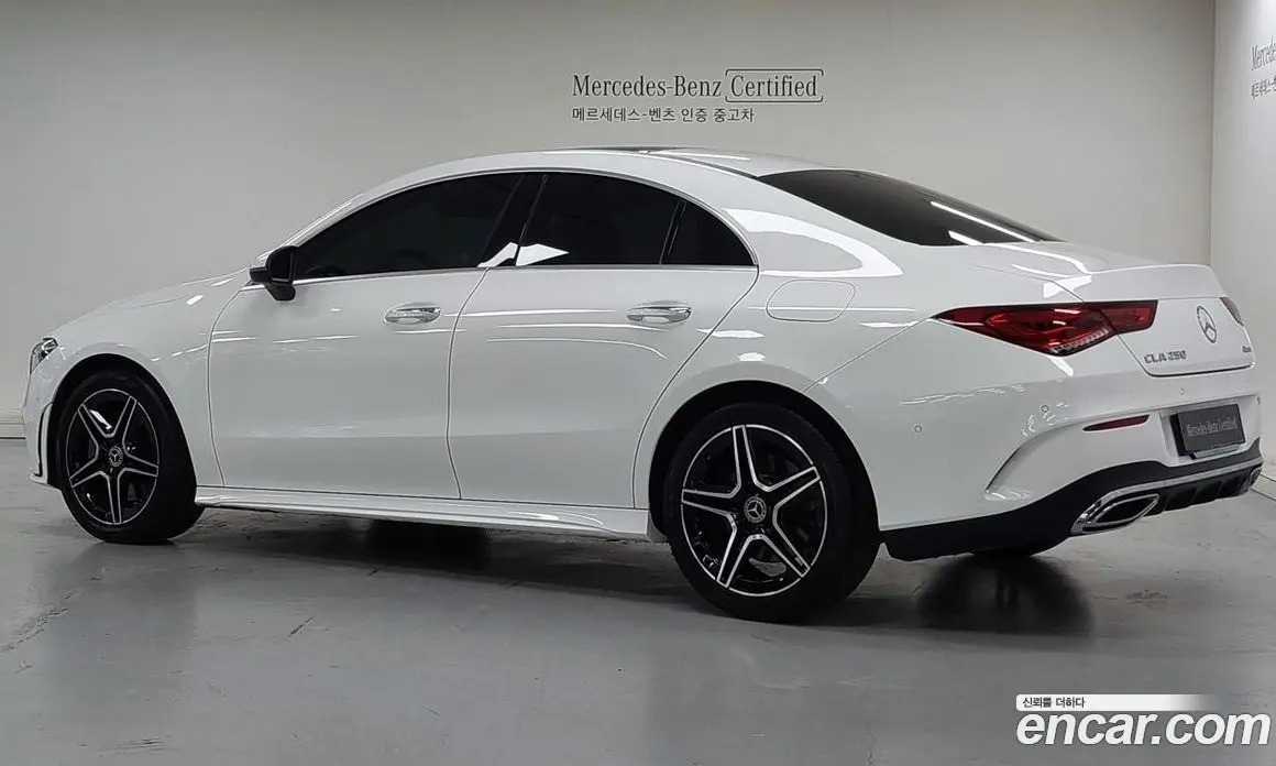 Mercedes-Benz CLA-Class 2023 2.0 автомат (гидро), фото 5