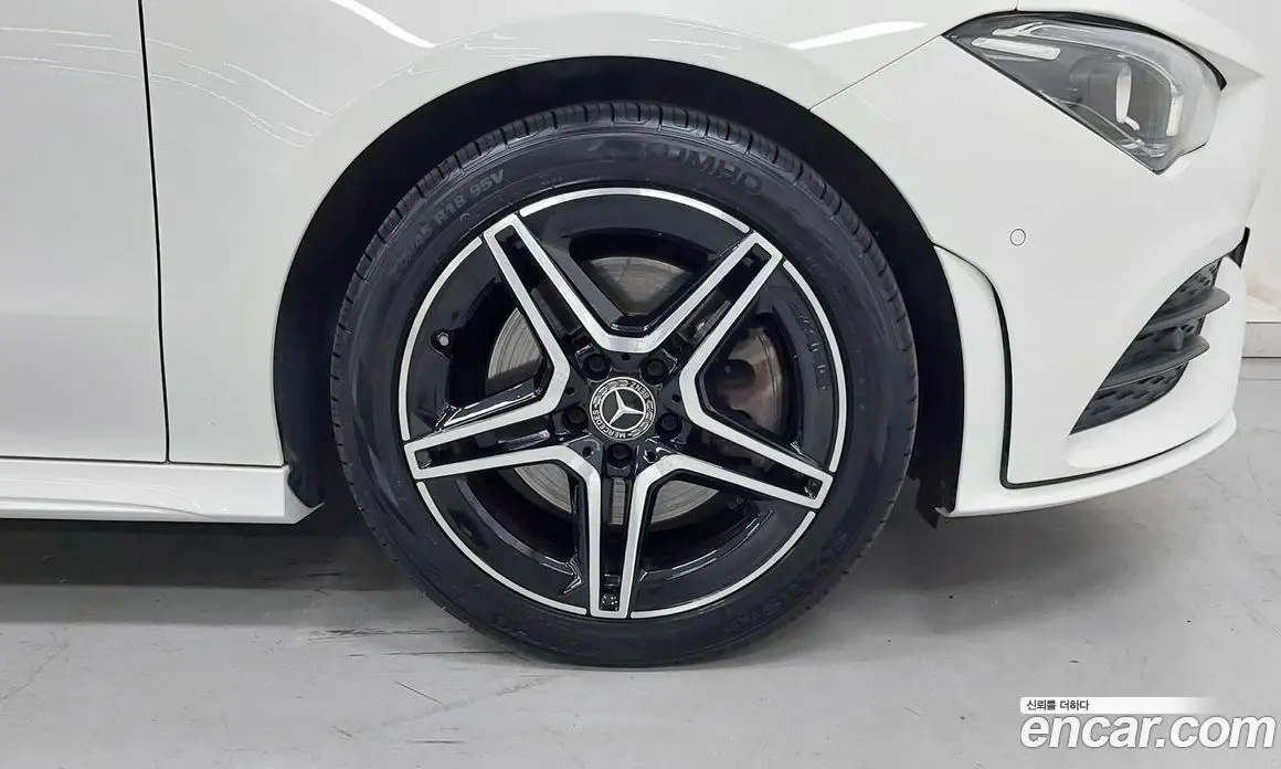 Mercedes-Benz CLA-Class 2023 2.0 автомат (гидро), фото 7