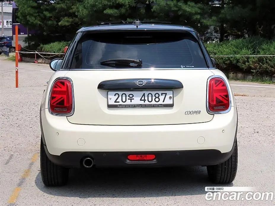 Mini Cooper 2018 1.5 автомат (гидро), фото 4 Mini Cooper 2018 1.5 автомат (гидро), фото 4