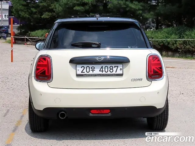 Mini Cooper 2018 1.5 автомат (гидро), миниатюра 4 Mini Cooper 2018 1.5 автомат (гидро), миниатюра 4