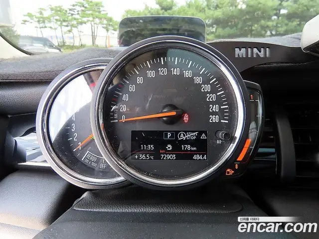 Mini Cooper 2018 1.5 автомат (гидро), миниатюра 6 Mini Cooper 2018 1.5 автомат (гидро), миниатюра 6
