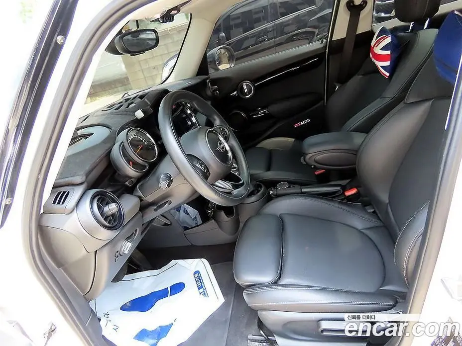 Mini Cooper 2018 1.5 автомат (гидро), фото 8 Mini Cooper 2018 1.5 автомат (гидро), фото 8