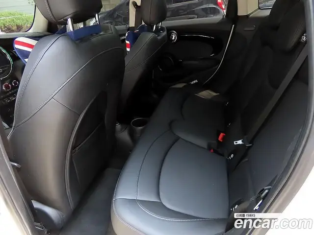 Mini Cooper 2018 1.5 автомат (гидро), миниатюра 9 Mini Cooper 2018 1.5 автомат (гидро), миниатюра 9