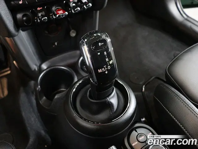 Mini Cooper 2020 1.5 автомат (гидро), миниатюра 11