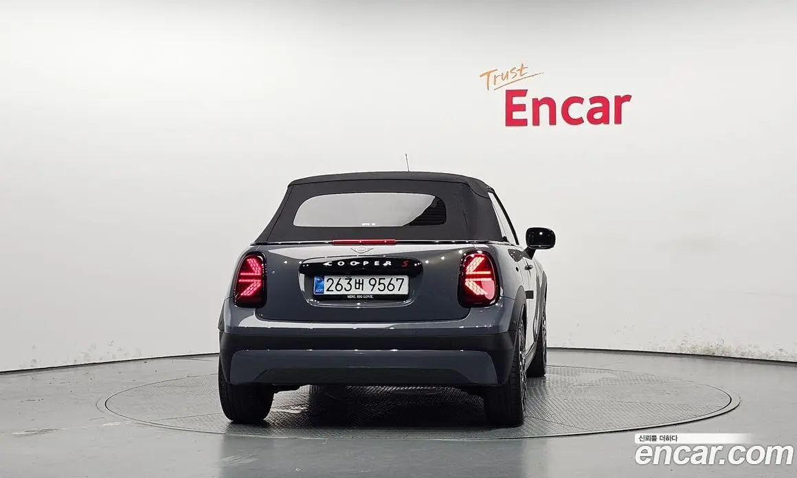 Mini Cooper Convertible 2025 2.0 автомат (гидро), фото 4 Mini Cooper Convertible 2025 2.0 автомат (гидро), фото 4