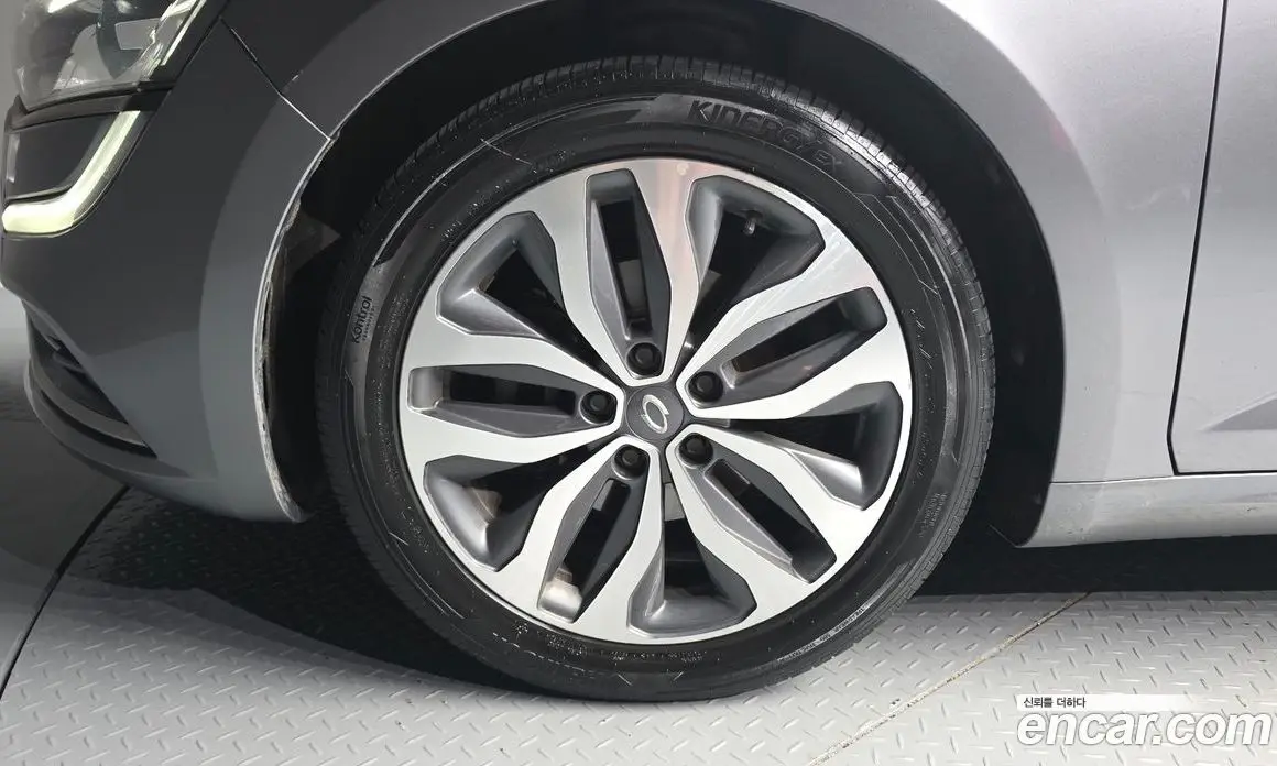 Renault (Samsung) SM6 2017 2.0 автомат (гидро), фото 5 Renault (Samsung) SM6 2017 2.0 автомат (гидро), фото 5