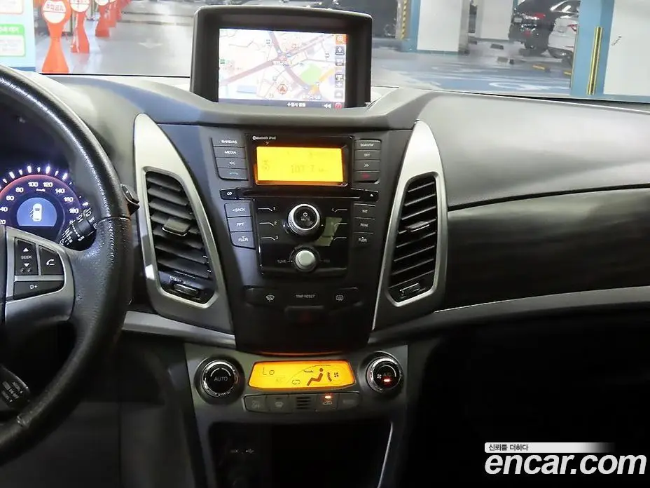 SsangYong Korando 2014 2.0 автомат (гидро), фото 11 SsangYong Korando 2014 2.0 автомат (гидро), фото 11