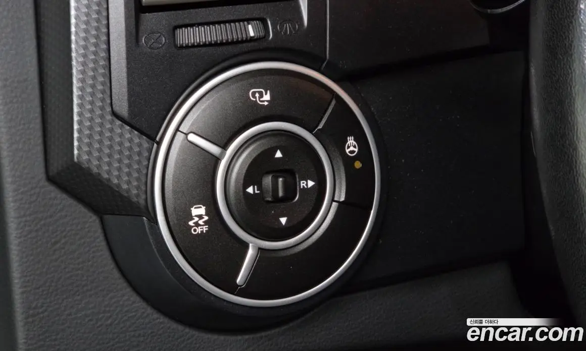 SsangYong Korando 2014 2.0 автомат (гидро), фото 16